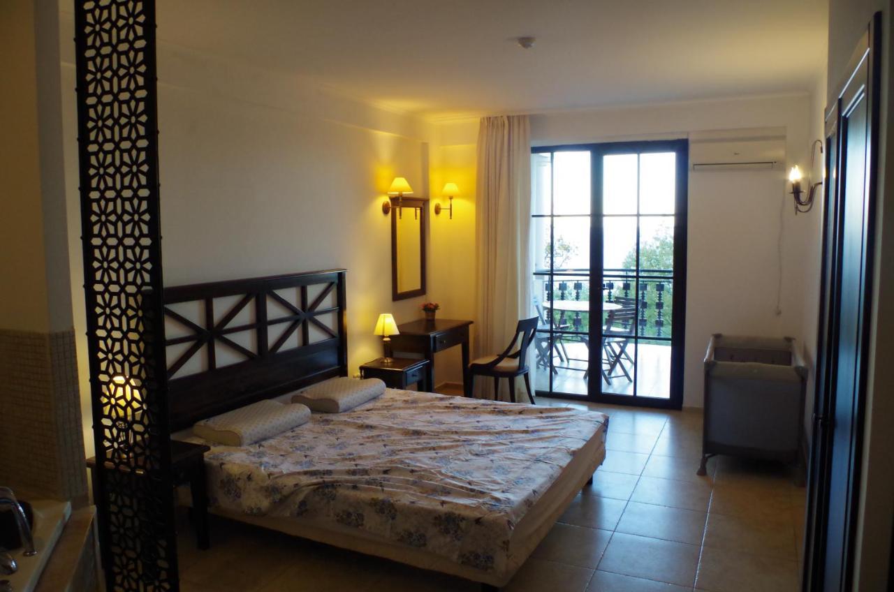 Beautiful 1St-Line Seaview Private Appartement In The Cliff Resort Obzor Eksteriør billede